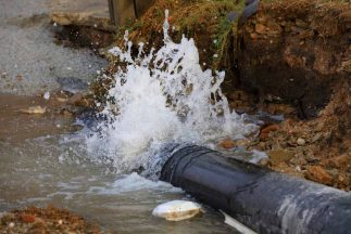 Broken pipe that leaks water — Leak Detection in Auckland, NZ